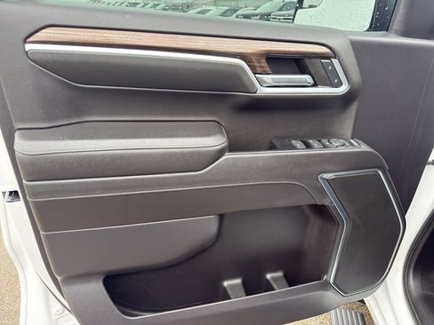 Used 2022 Chevrolet Silverado 1500 RST image 15