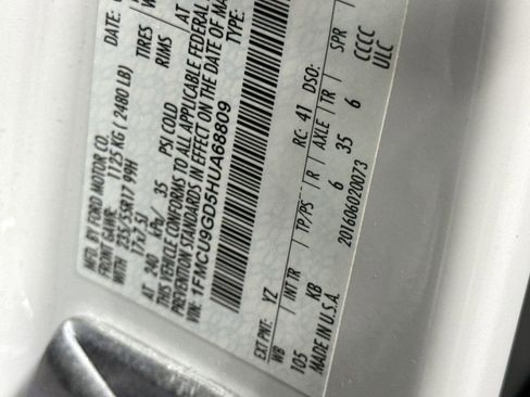 Used 2017 Ford Escape SE w/ Equipment Group 201A image 28