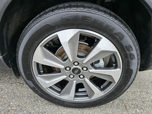 Used 2025 Ford Escape Platinum AWD/4WD image 13