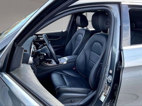 Used 2021 Mercedes-Benz GLC 300 4MATIC image 25