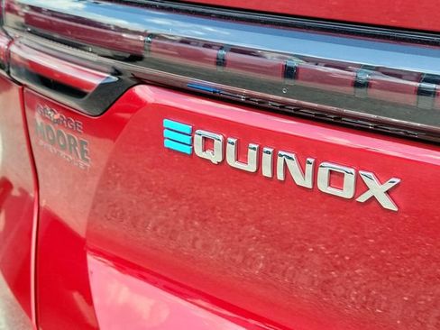 Certified 2025 Chevrolet Equinox EV LT w/ Convenience Package FWD image 10