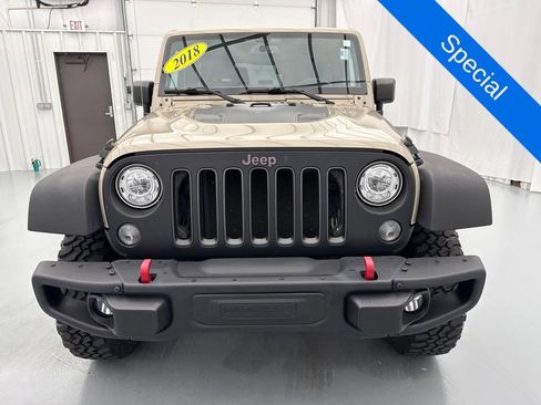 Used 2018 Jeep Wrangler Rubicon AWD/4WD image 2