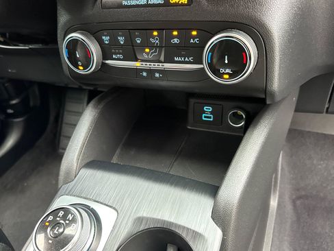 Used 2023 Ford Escape ST-Line w/ Equipment Group 301A FWD image 18