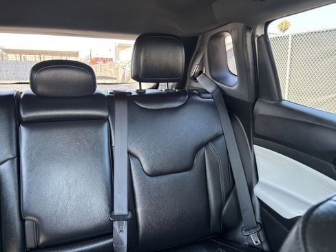 Used 2025 Jeep Compass Limited AWD/4WD image 38