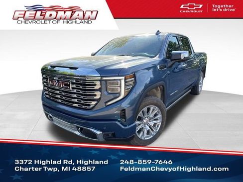 Used 2024 GMC Sierra 1500 Denali w/ Technology Package AWD/4WD image 1