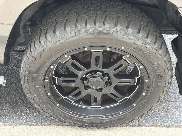 Used 2018 Toyota 4Runner SR5 Premium RWD image 17