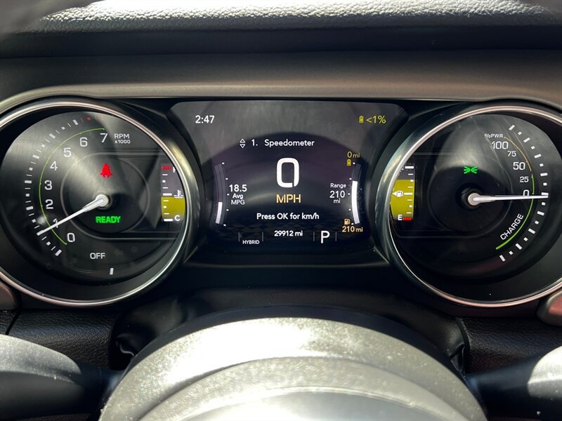 Used 2023 Jeep Wrangler Unlimited w/ Cold Weather Group AWD/4WD image 30