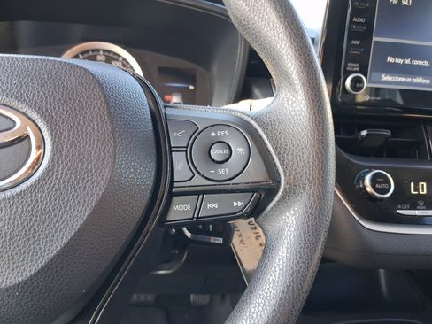 Used 2022 Toyota Corolla LE image 23