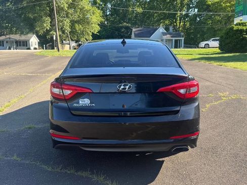 Used 2015 Hyundai Sonata SE w/ Option Group 09 FWD image 7