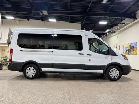 Used 2016 Ford Transit 350 XL RWD image 7