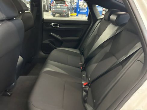 Used 2023 Honda Civic Sport image 19