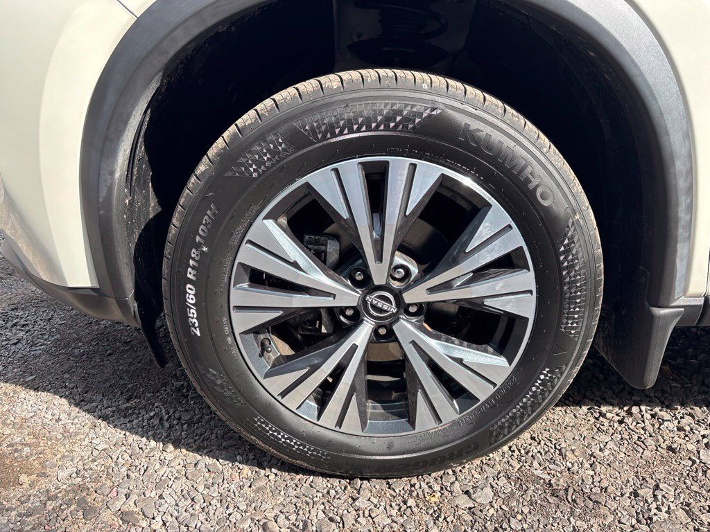 Certified 2023 Nissan Rogue SV AWD/4WD image 11