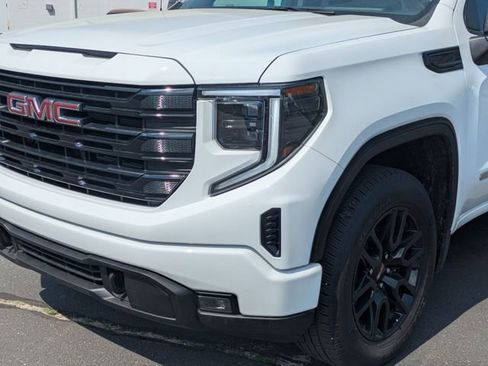 Used 2024 GMC Sierra 1500 Elevation AWD/4WD image 9