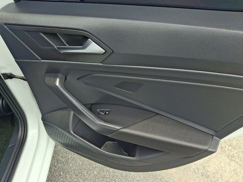 Used 2024 Volkswagen Jetta SEL FWD image 13