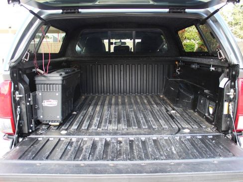 Used 2016 Toyota Tacoma TRD Off-Road w/ Towing Package RWD image 7