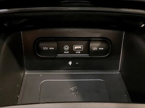 Used 2019 Kia Sorento SX image 27