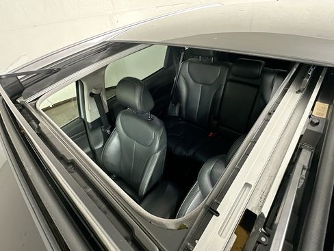 Used 2023 Hyundai Santa Fe Limited image 21