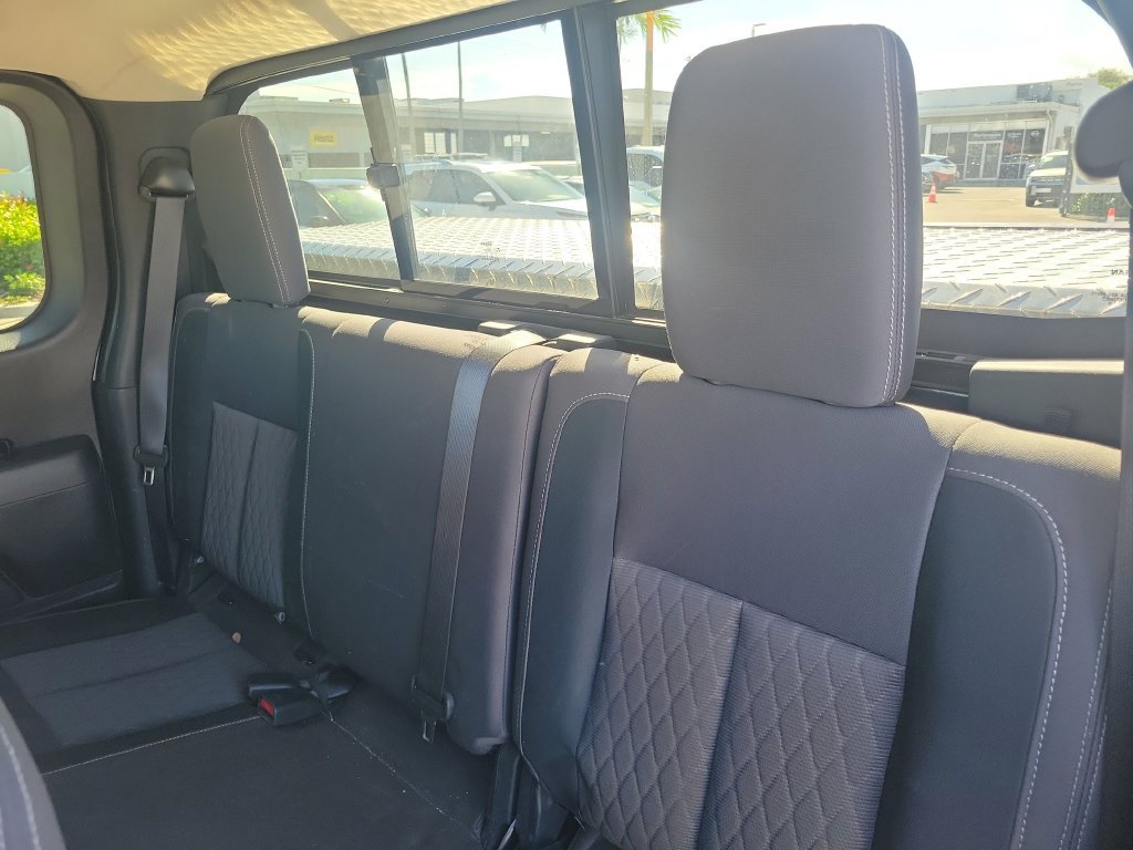 Used 2022 Nissan Titan S RWD image 15