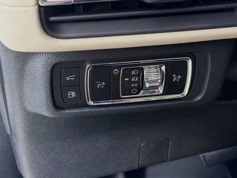 Certified 2025 Lincoln Corsair Grand Touring w/ Equipment Group 301A AWD/4WD image 12