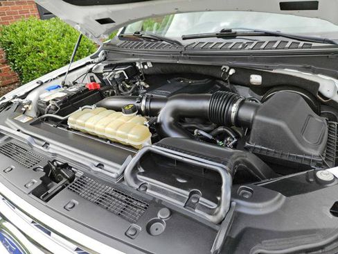 Used 2020 Ford Expedition Limited RWD image 9