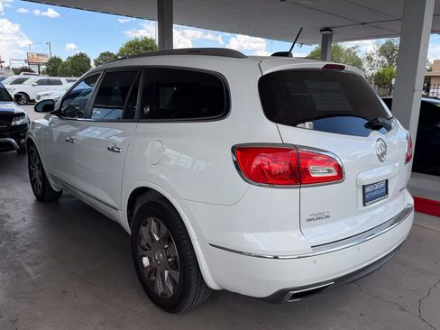 Used 2017 Buick Enclave Premium w/ Experience Buick Package FWD image 4