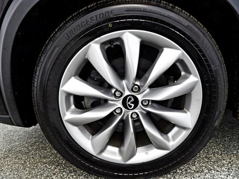 Used 2021 INFINITI QX50 Luxe image 19