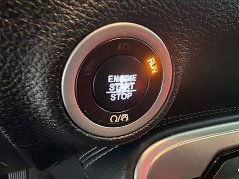 Used 2021 Dodge Challenger SXT image 20