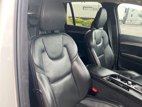 Used 2022 Volvo XC90 T6 Inscription w/ Lounge Package AWD/4WD image 40