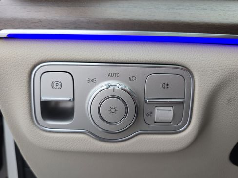 New 2026 Mercedes-Benz GLS 450 4MATIC image 27