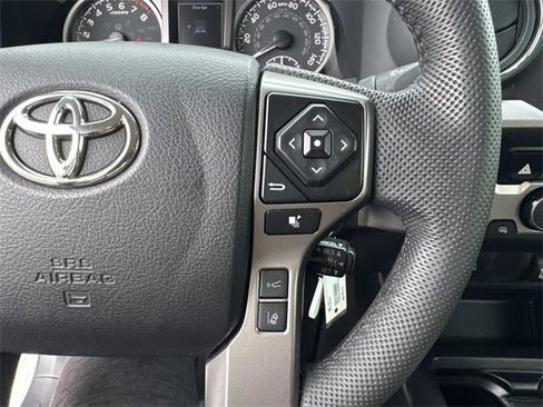 Used 2022 Toyota Tacoma SR5 w/ Technology Package image 26