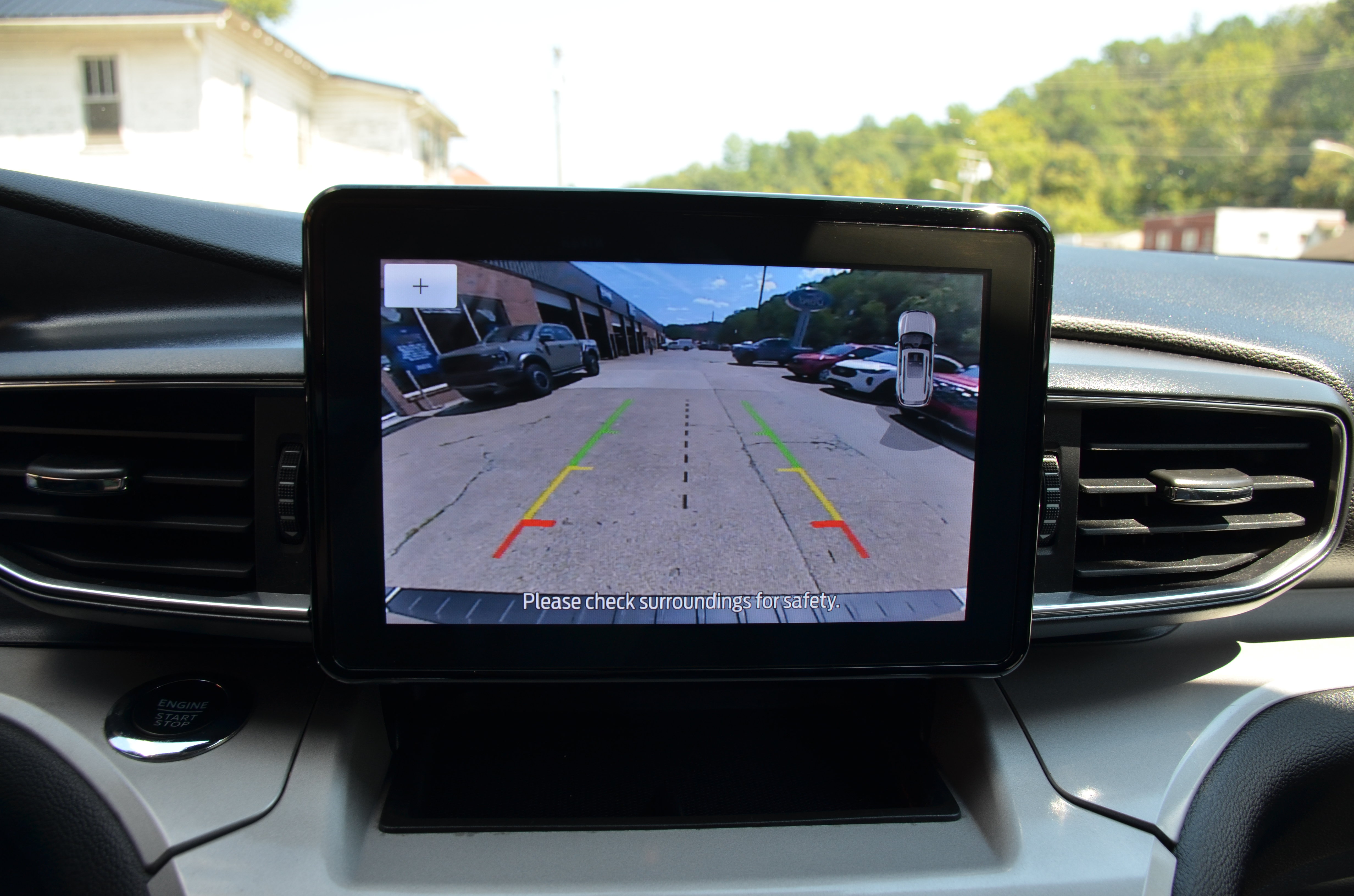 Used 2023 Ford Explorer XLT w/ Equipment Group 202A AWD/4WD image 12