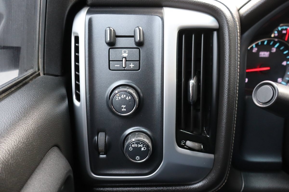 Used 2019 GMC Sierra 2500 SLE w/ Suspension Package, Off-Road AWD/4WD image 28