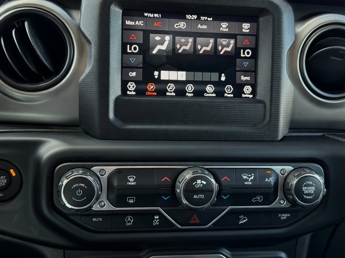 Used 2021 Jeep Wrangler Sport AWD/4WD image 11