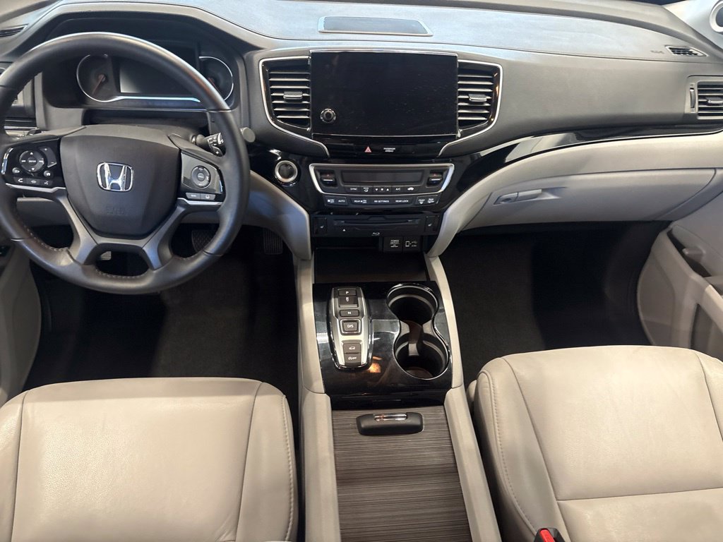 Used 2020 Honda Pilot Touring image 11