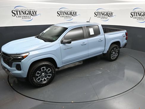 Used 2025 Chevrolet Colorado Z71 w/ Technology Package AWD/4WD image 20