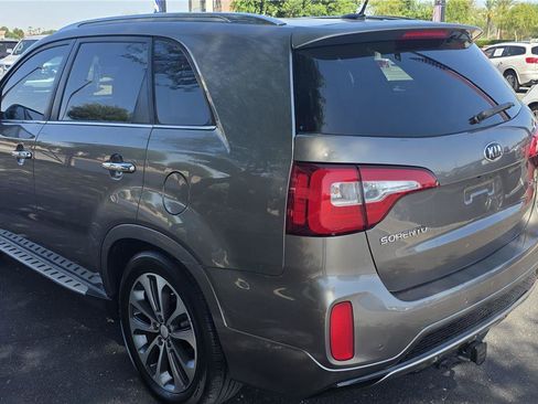 Used 2014 Kia Sorento SX w/ 3rd Row Package FWD image 6