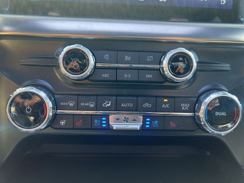 Used 2023 Ford F150 Raptor image 45