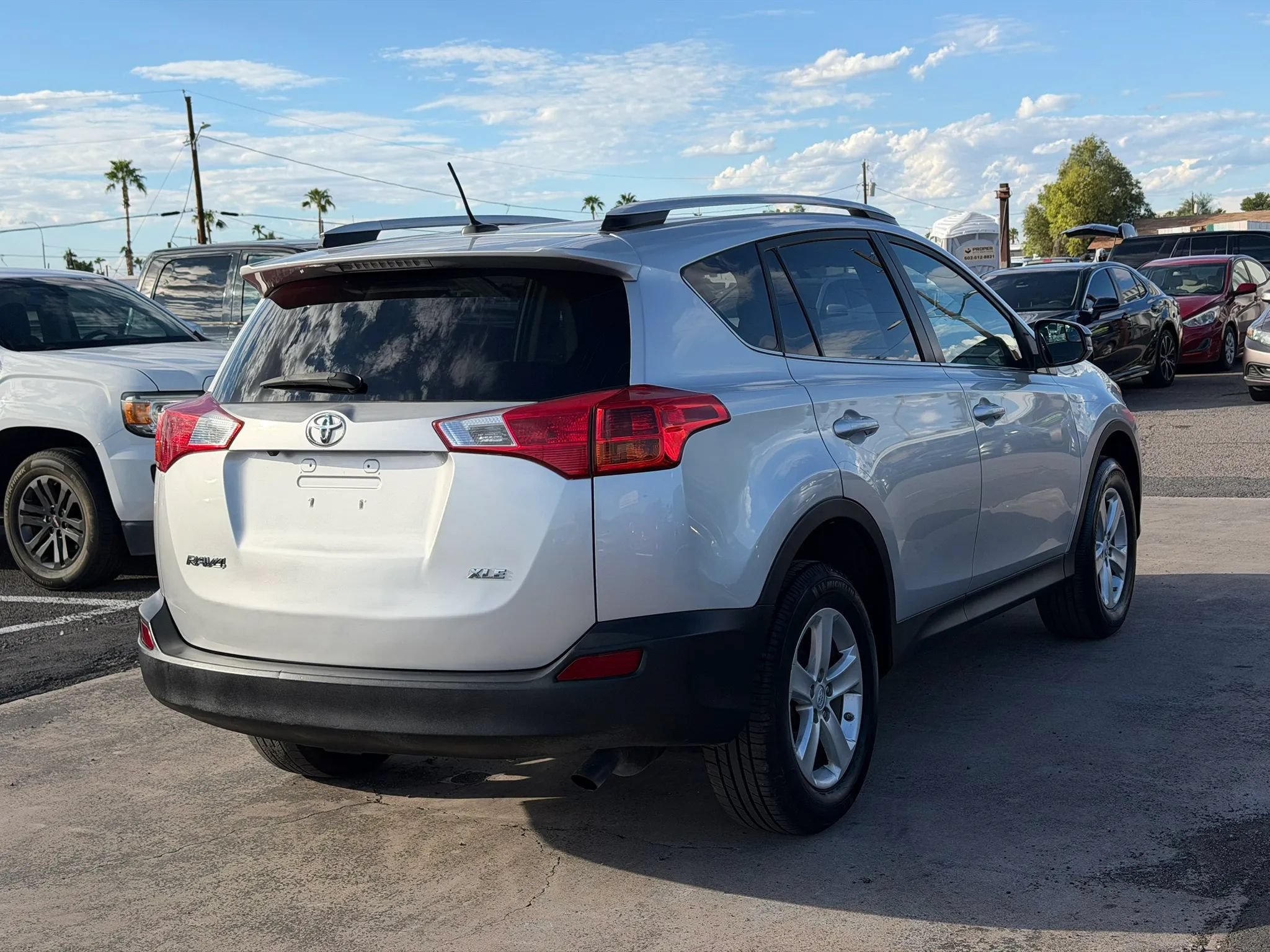 Used 2013 Toyota RAV4 XLE FWD image 8