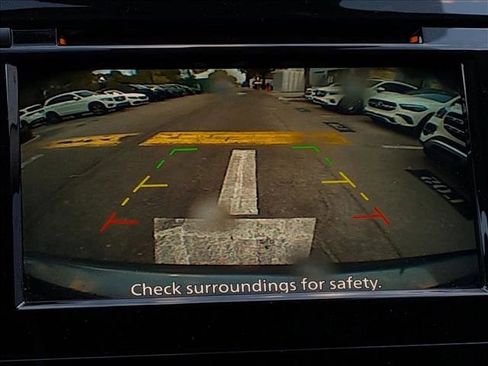 Used 2021 Nissan Rogue Sport S image 11