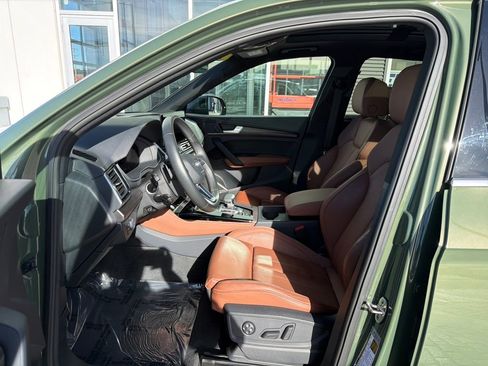 Used 2023 Audi Q5 2.0T Premium Plus w/ Premium Plus Package image 9