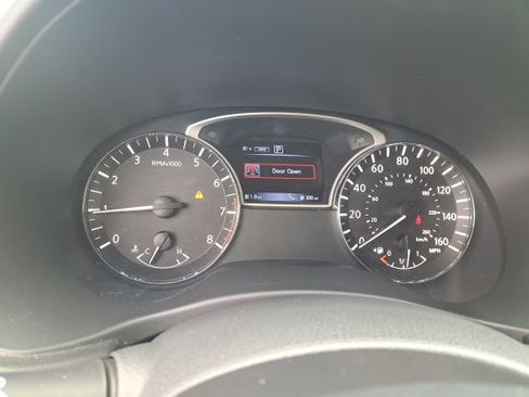 Used 2017 Nissan Pathfinder SL w/ SL Tech Package image 23