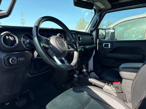 Used 2020 Jeep Wrangler Unlimited Sahara AWD/4WD image 7