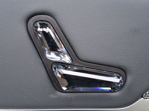 Certified 2024 BMW 760i xDrive 760i xDrive w/ Premium Package 2 image 14