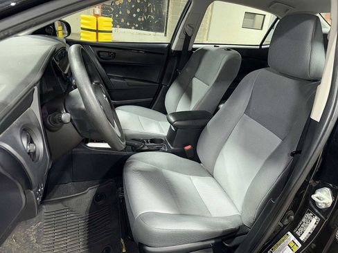 Certified 2018 Toyota Corolla L image 15