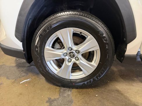 Used 2020 Toyota RAV4 XLE w/ All Weather Liner Package image 31