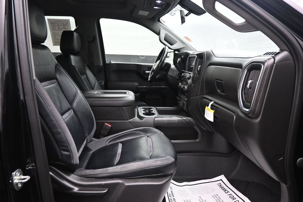 Used 2021 Chevrolet Silverado 1500 RST w/ Convenience Package II AWD/4WD image 10