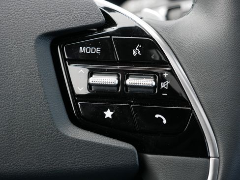 Certified 2024 Kia Niro Wave w/ Wave Preserve Package image 30