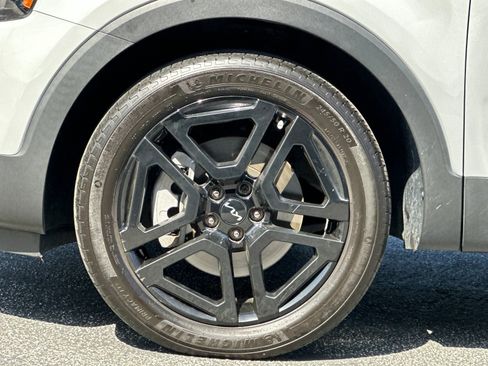 Certified 2023 Kia Telluride SX Prestige X-Line AWD/4WD image 38