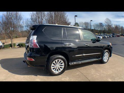 Used 2017 Lexus GX 460 Premium w/ Premium Package image 8