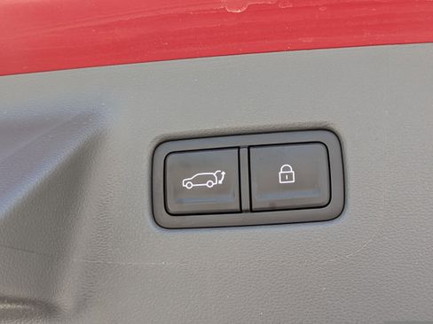 Used 2025 Hyundai Santa Fe Limited FWD image 14